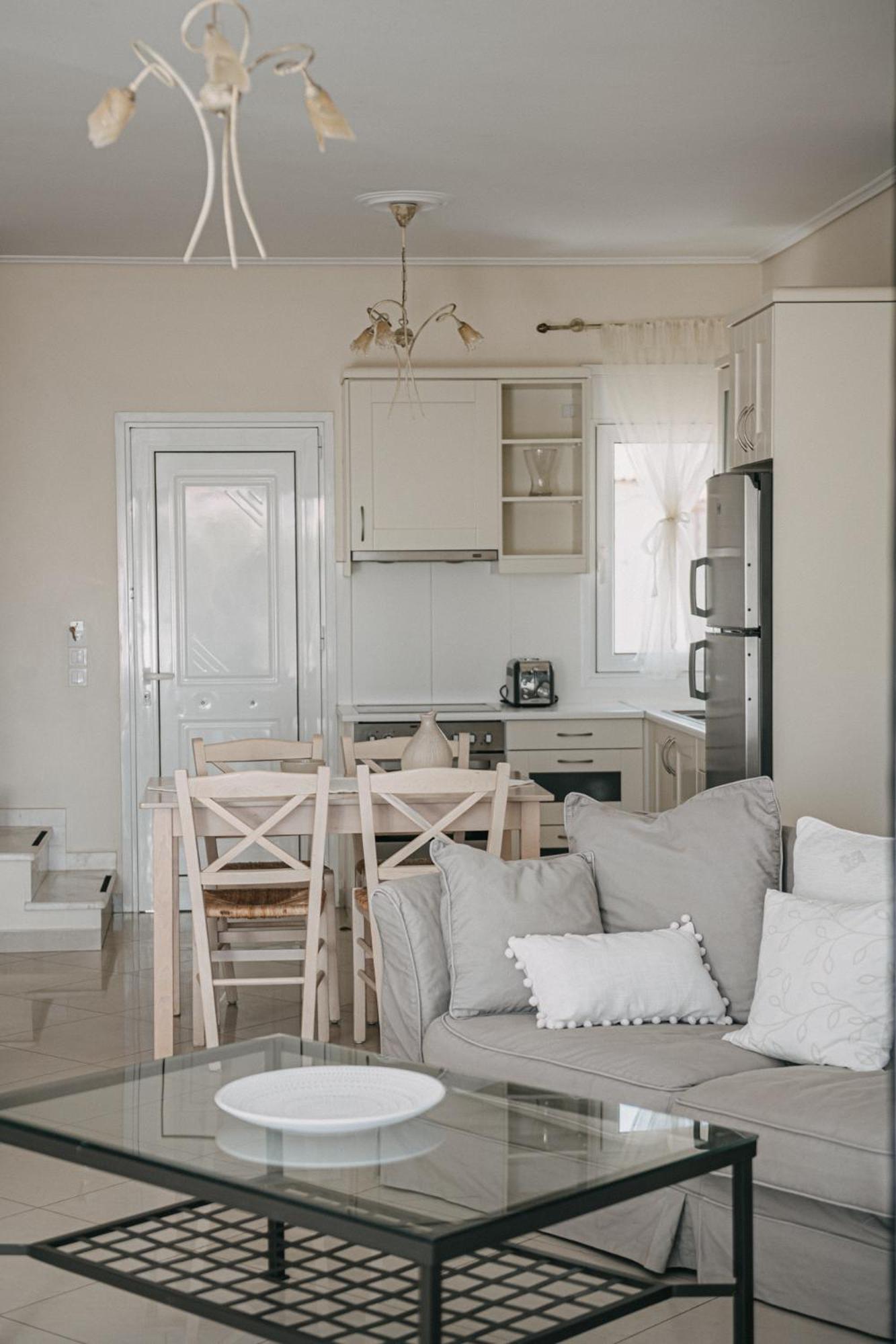 Nereides Luxury Villas 카토 알미리 외부 사진