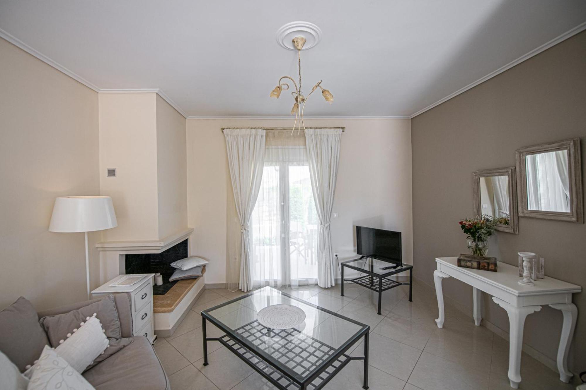 Nereides Luxury Villas 카토 알미리 외부 사진