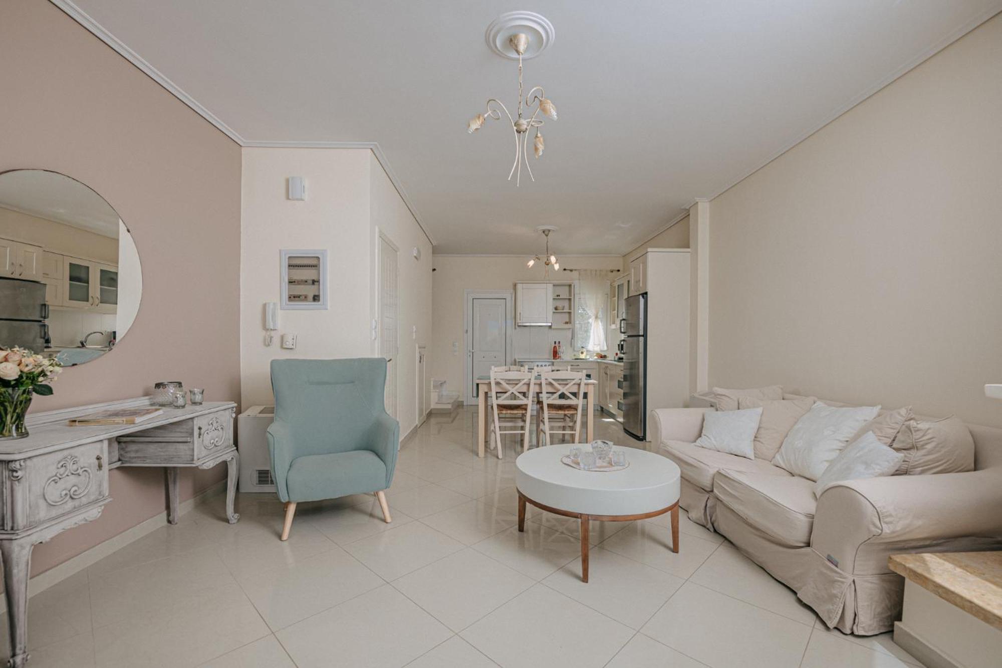 Nereides Luxury Villas 카토 알미리 외부 사진
