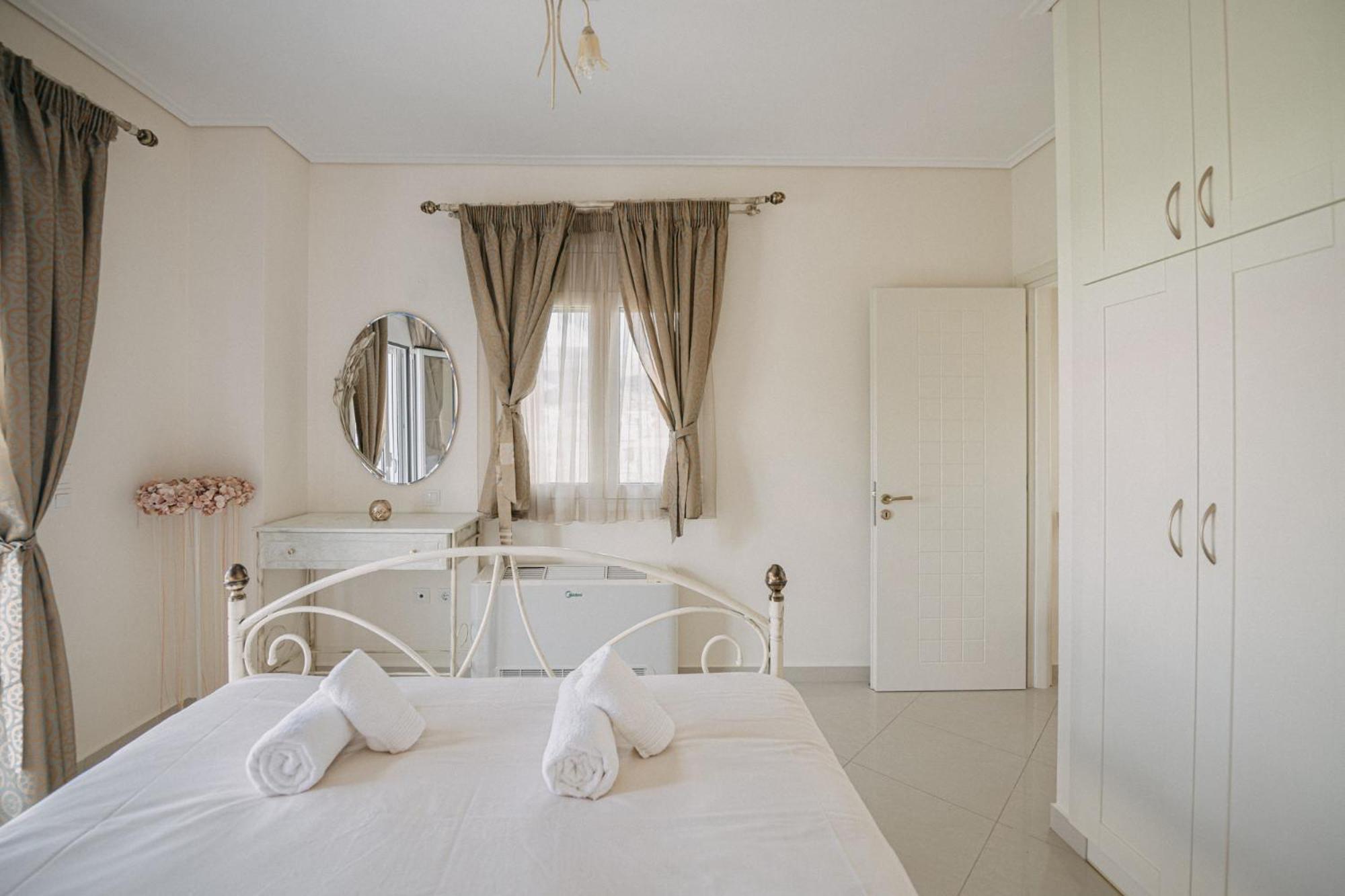 Nereides Luxury Villas 카토 알미리 외부 사진