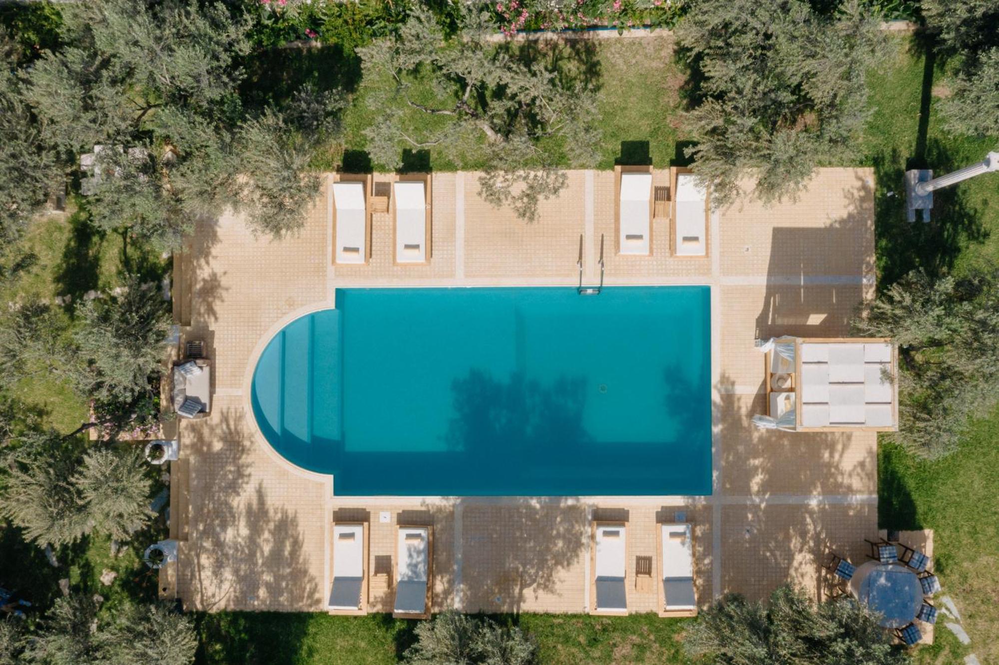 Nereides Luxury Villas 카토 알미리 외부 사진